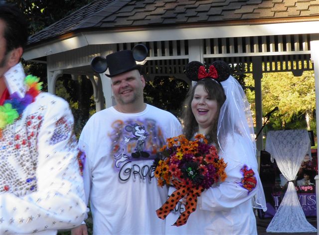 Disney World Wedding - Elvis Wedding